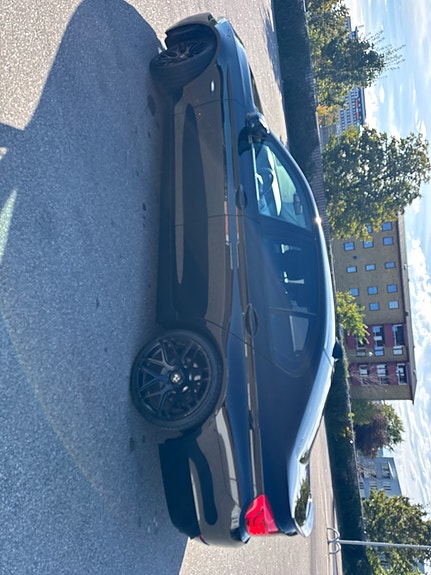 BMW 520d 4 of 6