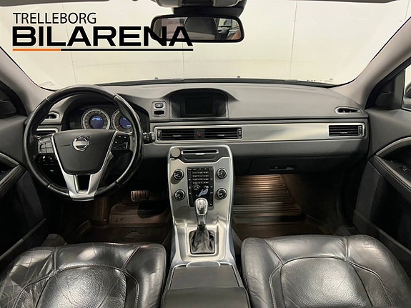 Volvo V70 15 of 22