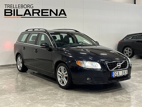 Volvo V70 2 of 22