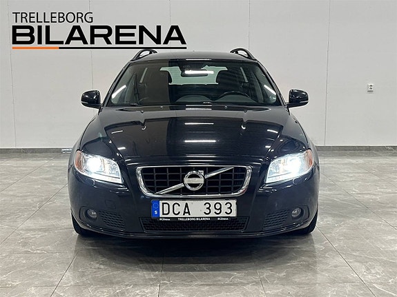 Volvo V70 3 of 22