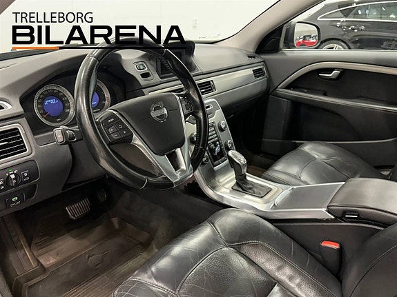 Volvo V70 10 of 22