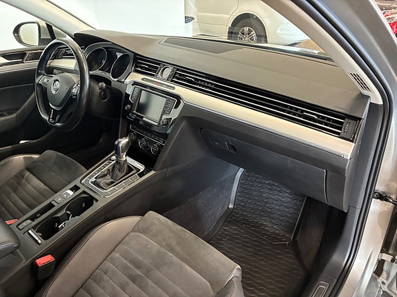 Volkswagen Passat 20 of 21