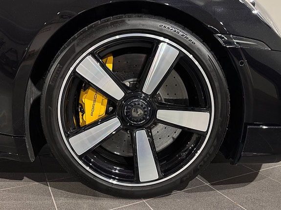 Porsche 911 Turbo S 7 of 10