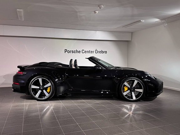 Porsche 911 Turbo S 2 of 10