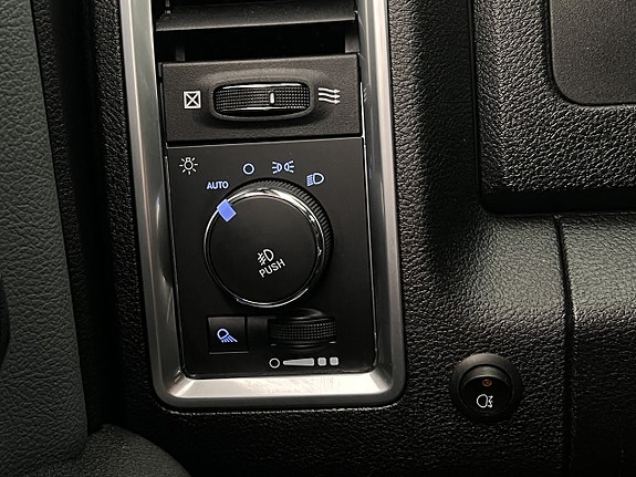 Dodge RAM 1500 17 of 30