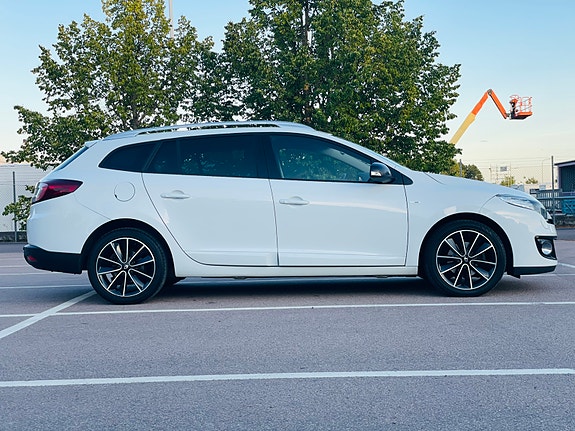 Renault Megane III 4 of 15