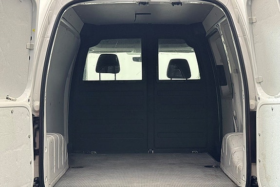 Volkswagen Caddy 13 of 26