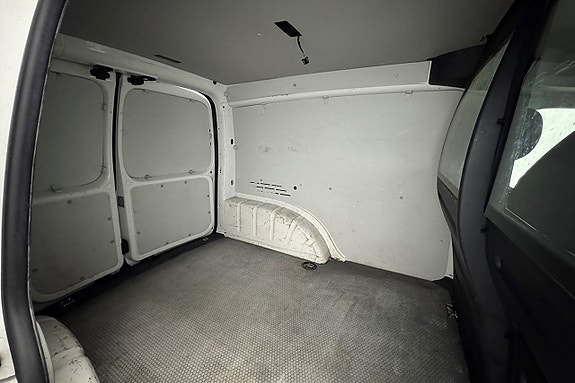 Volkswagen Caddy 12 of 26