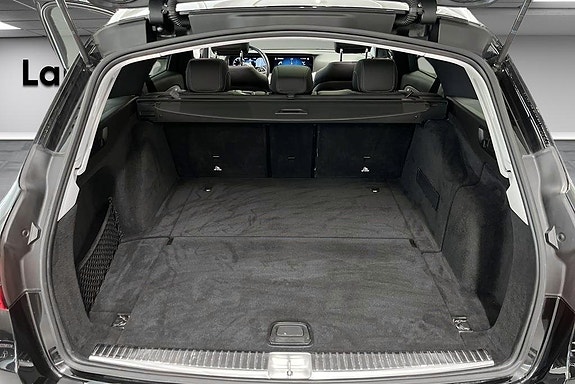 Mercedes-Benz E220 d 14 of 14