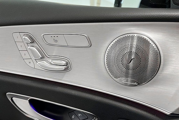 Mercedes-Benz E220 d 13 of 14