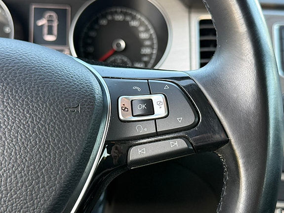 Volkswagen Golf Sportsvan 7 of 10