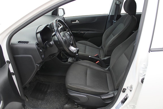 Kia Picanto 7 of 19