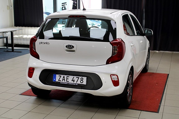 Kia Picanto 14 of 19