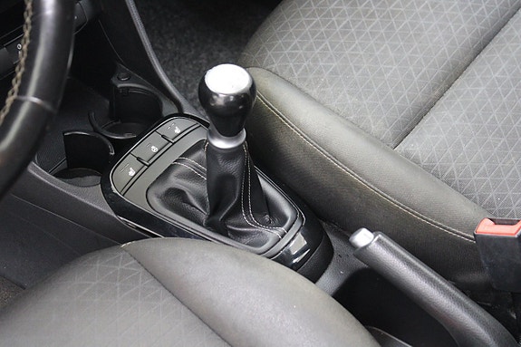 Kia Picanto 11 of 19