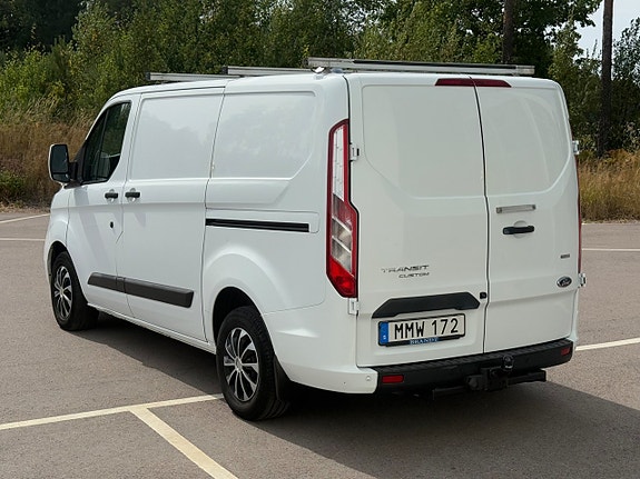 Ford Transit Custom 7 of 15