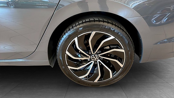 Volkswagen Golf I 6 of 17