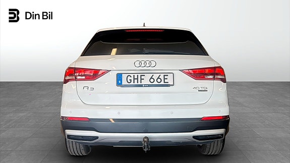 Audi Q3 6 of 18