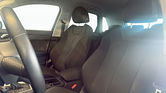 Audi Q3 7 of 18