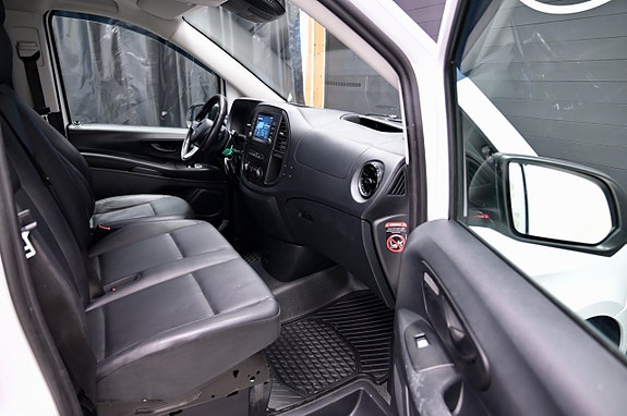 Mercedes-Benz Vito 119 9 of 14