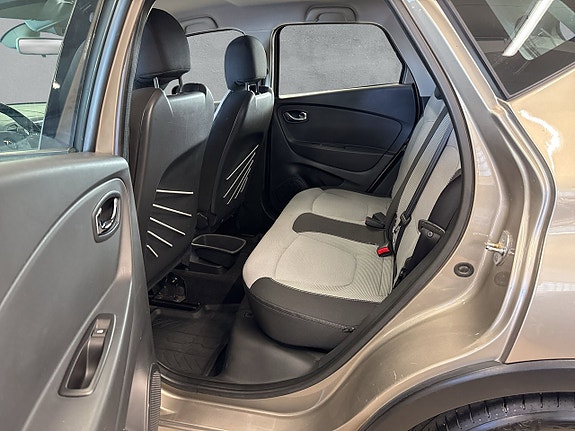 Renault Captur 11 of 25