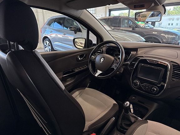 Renault Captur 21 of 25