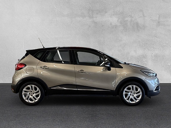 Renault Captur 6 of 25