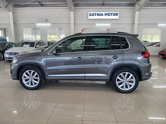 Volkswagen Tiguan 9 of 30