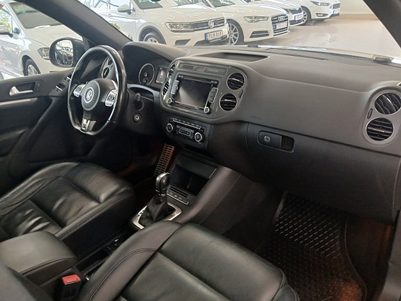 Volkswagen Tiguan 16 of 30