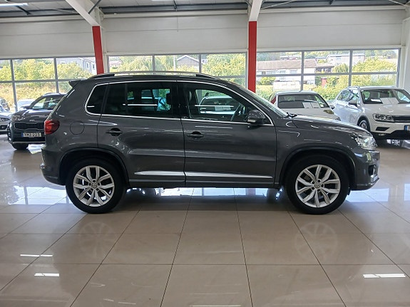 Volkswagen Tiguan 4 of 30