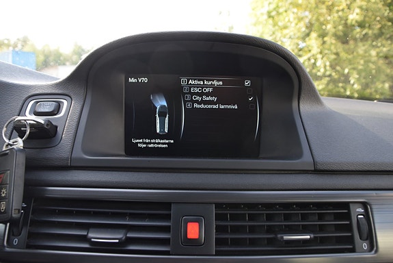Volvo V70 13 of 21