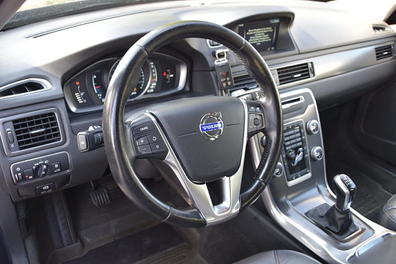 Volvo V70 17 of 21