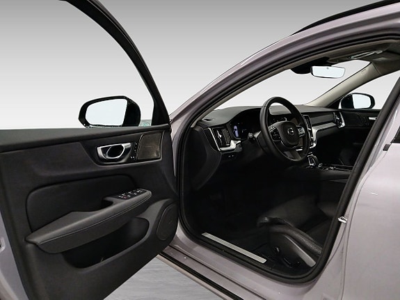 Volvo V60 12 of 17