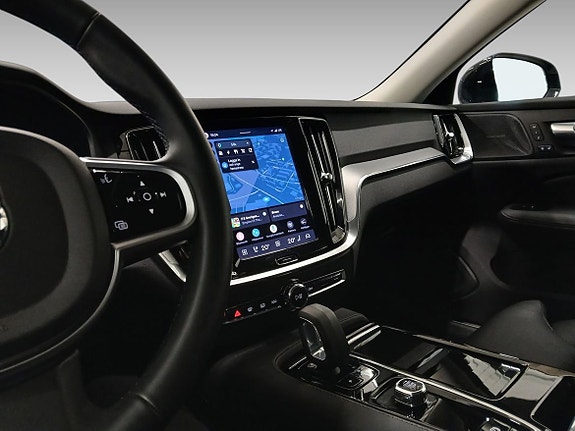 Volvo V60 8 of 17