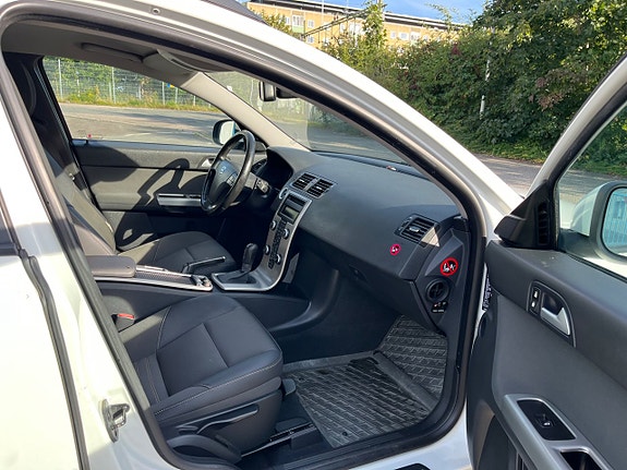 Volvo V50 8 of 13