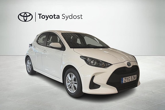 Toyota Yaris 7 of 19