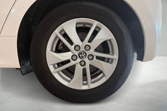 Toyota Yaris 10 of 19