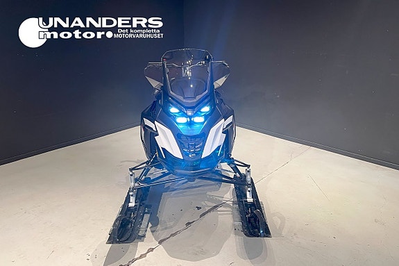 Lynx 49 Ranger Core 3900 600 EFI Elstart Back LED 7 of 9