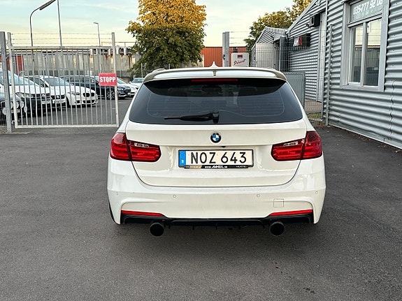 BMW 335d 4 of 28