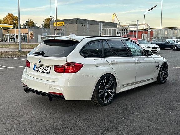 BMW 335d 5 of 28