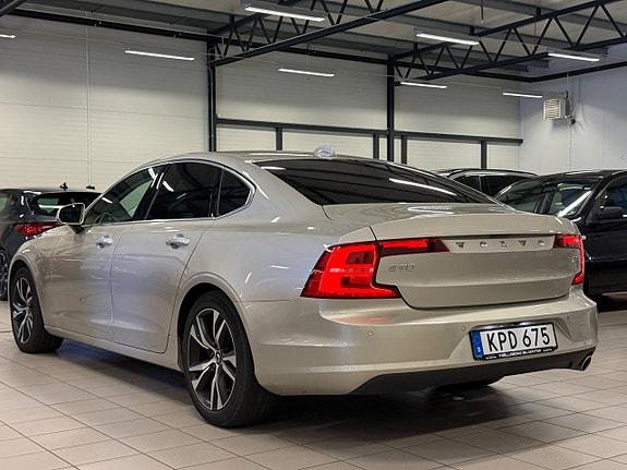 Volvo S90 9 of 26
