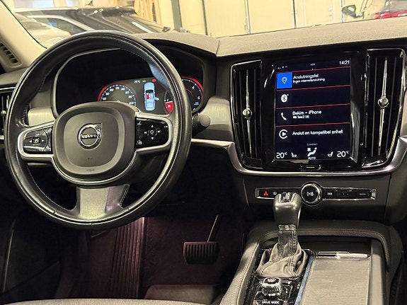 Volvo S90 22 of 26