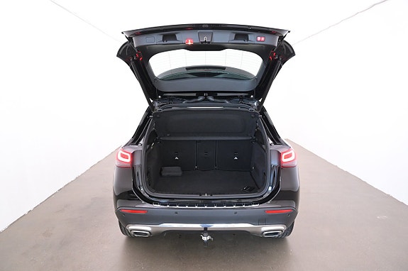 Mercedes-Benz GLA250 e 20 of 27