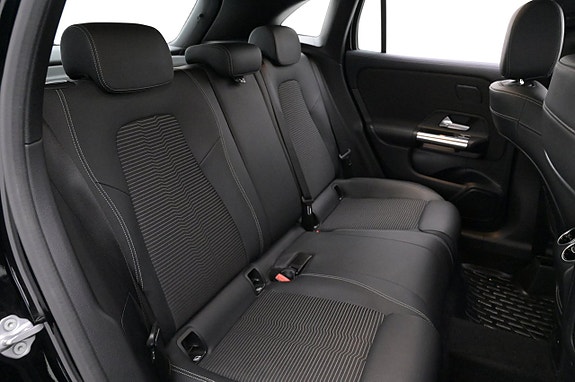 Mercedes-Benz GLA250 e 19 of 27