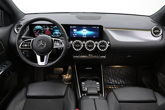 Mercedes-Benz GLA250 e 6 of 27