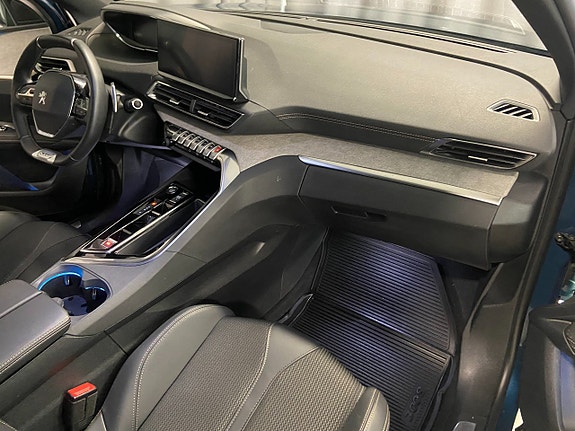 Peugeot 3008 14 of 21