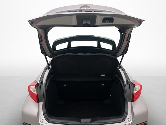 Toyota C-HR 24 of 24