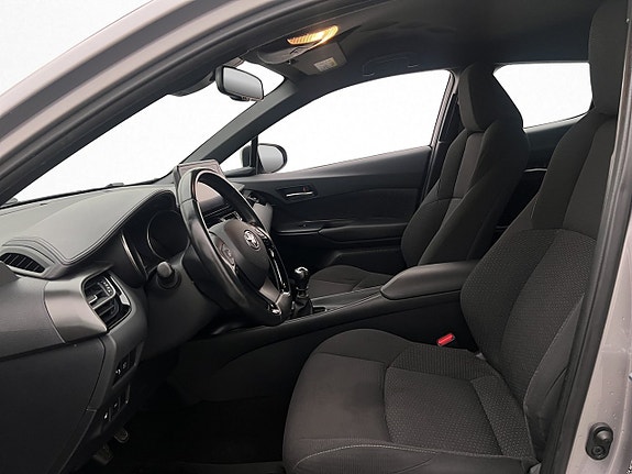 Toyota C-HR 9 of 24