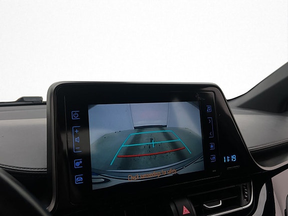 Toyota C-HR 19 of 24