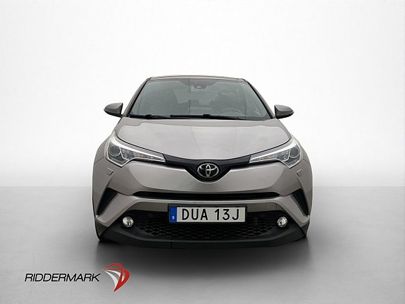 Toyota C-HR 2 of 24