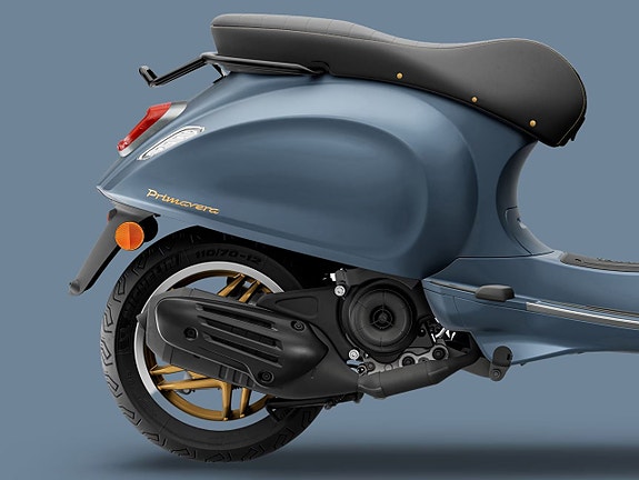 Vespa Primavera 50 Blue Officina 8 2 of 4